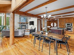 8526 E Mercer Way, Mercer Island WA 98040