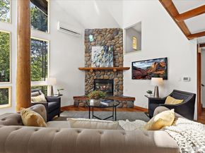 8526 E Mercer Way, Mercer Island WA 98040