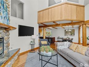 8526 E Mercer Way, Mercer Island WA 98040