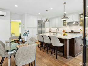 15538 NE 15th Place 400, Bellevue WA 98007