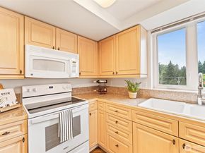 15020 Bothell Way NE 502, Lake Forest Park WA 98155