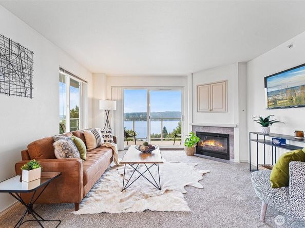 15020 Bothell Way NE 502, Lake Forest Park WA 98155