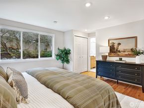 14627 SE Newport Way, Bellevue WA 98006