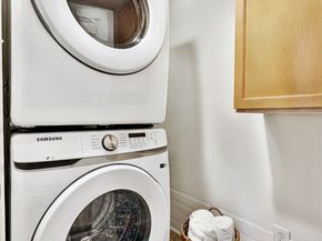 14627 SE Newport Way, Bellevue WA 98006