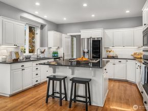 17120 SE 29th Place, Bellevue WA 98008