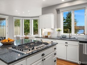 17120 SE 29th Place, Bellevue WA 98008