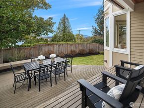 17120 SE 29th Place, Bellevue WA 98008