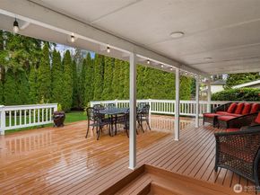 17409 113th Avenue NE, Bothell WA 98011