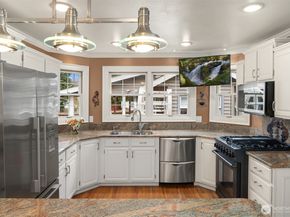 17409 113th Avenue NE, Bothell WA 98011