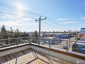 8501 14th Avenue NW, Seattle WA 98117