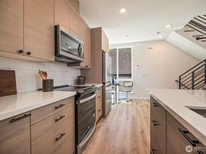 115 22nd Avenue B, Seattle WA 98122