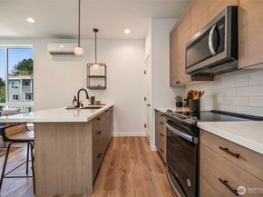 115 22nd Avenue B, Seattle WA 98122