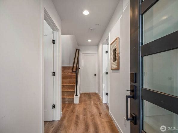 115 22nd Avenue B, Seattle WA 98122