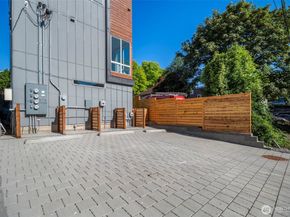 115 22nd Avenue B, Seattle WA 98122