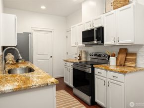 2211 NE Natalie Way, Issaquah WA 98029