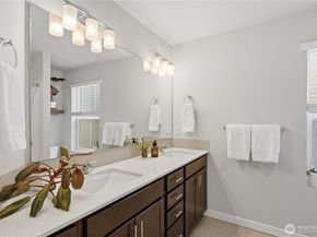 1621 Seattle Hill Road J5, Bothell WA 98012