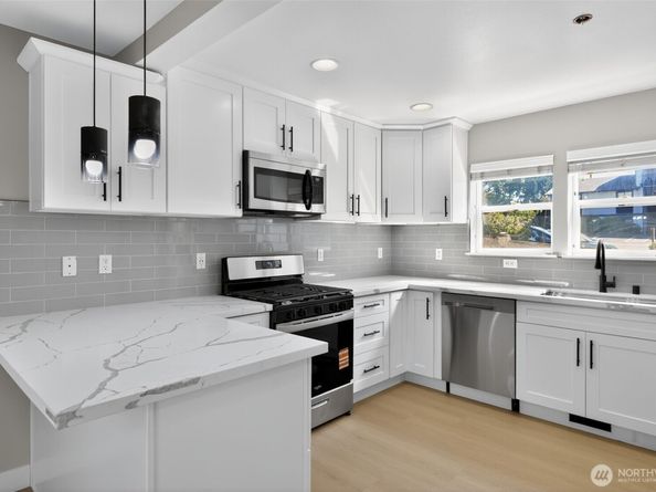 15410 40th AVE W 8, Lynnwood WA 98087