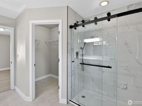 15410 40th AVE W 8, Lynnwood WA 98087