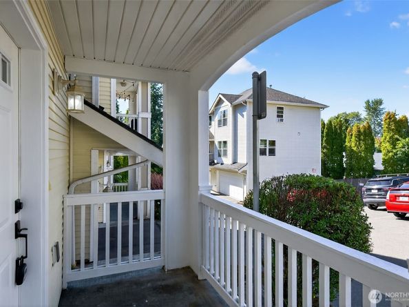 15410 40th AVE W 8, Lynnwood WA 98087