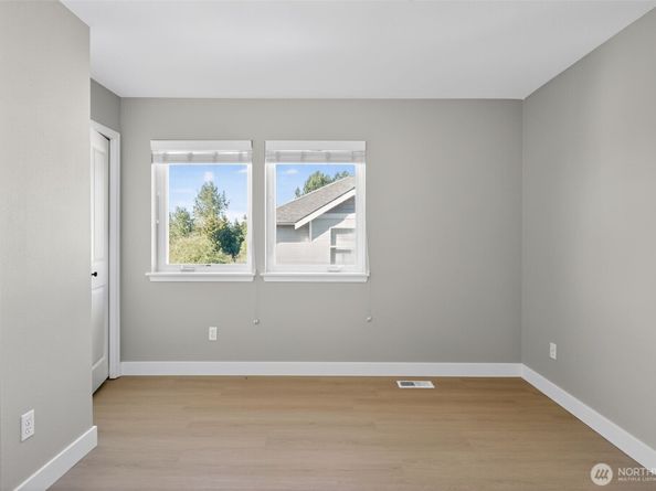 15410 40th AVE W 8, Lynnwood WA 98087