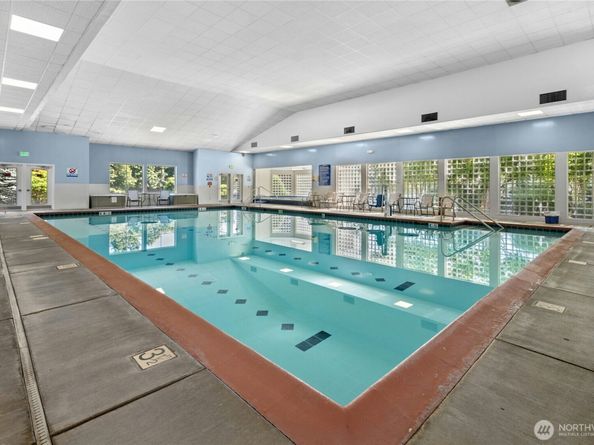 22541 SE 42nd Court 2252, Issaquah WA 98029