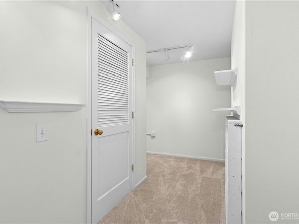22541 SE 42nd Court 2252, Issaquah WA 98029