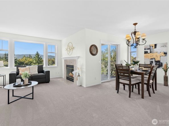 22541 SE 42nd Court 2252, Issaquah WA 98029