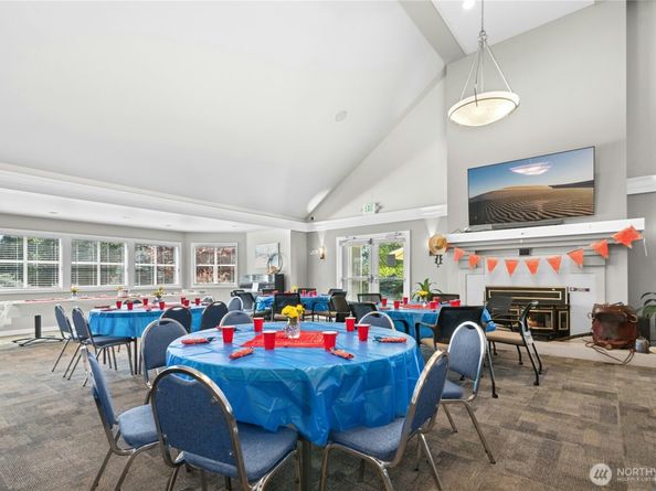 22541 SE 42nd Court 2252, Issaquah WA 98029