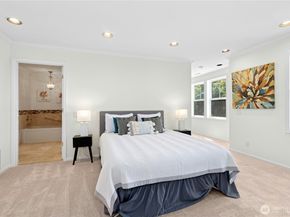 22541 SE 42nd Court 2252, Issaquah WA 98029