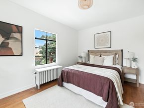 1106 NE 42nd Street 19, Seattle WA 98105