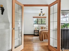 1106 NE 42nd Street 19, Seattle WA 98105