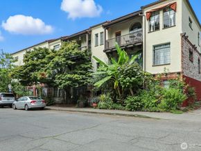 1106 NE 42nd Street 19, Seattle WA 98105