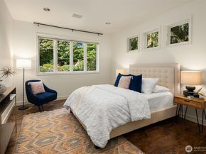 7250 92nd Avenue SE, Mercer Island WA 98040