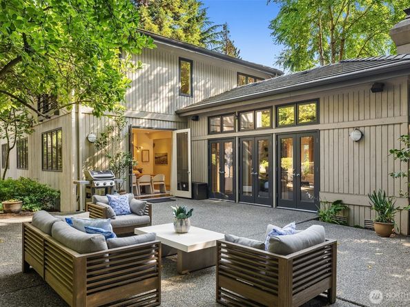 7250 92nd Avenue SE, Mercer Island WA 98040