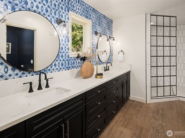 7250 92nd Avenue SE, Mercer Island WA 98040