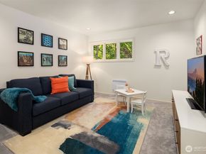 7250 92nd Avenue SE, Mercer Island WA 98040