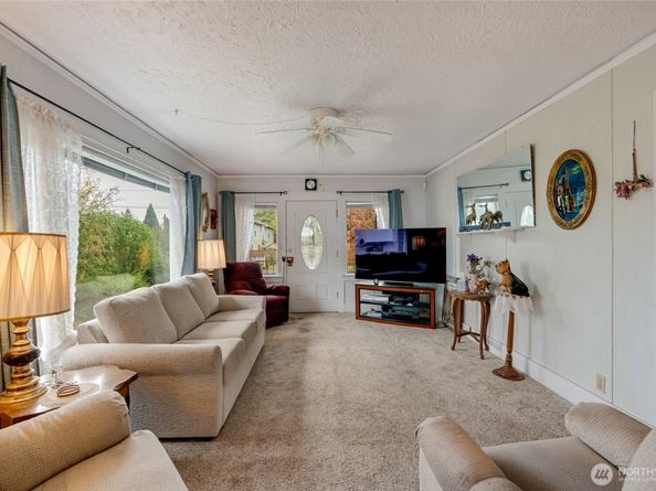 2225 61st Street SE, Everett WA 98203