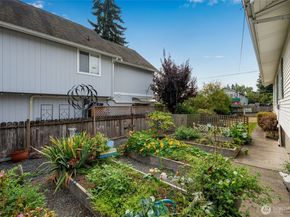 2225 61st Street SE, Everett WA 98203