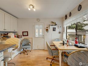 2225 61st Street SE, Everett WA 98203