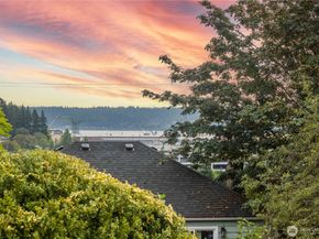 302 S Hartford Avenue, Bremerton WA 98312