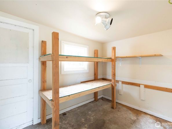 302 S Hartford Avenue, Bremerton WA 98312