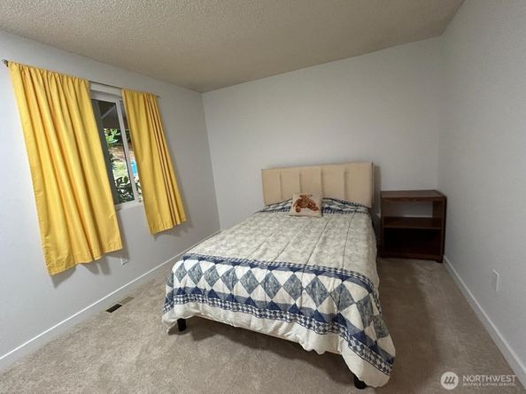2230 137th Place SE, Bellevue WA 98005