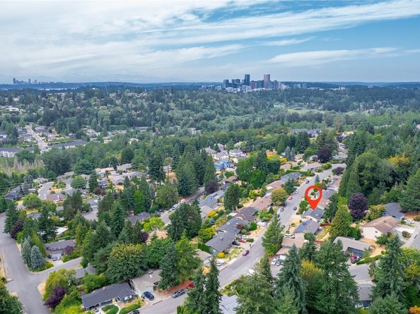 2230 137th Place SE, Bellevue WA 98005