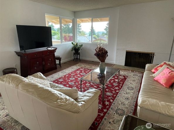 2230 137th Place SE, Bellevue WA 98005