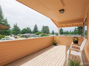 2230 137th Place SE, Bellevue WA 98005