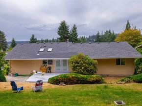 2230 137th Place SE, Bellevue WA 98005