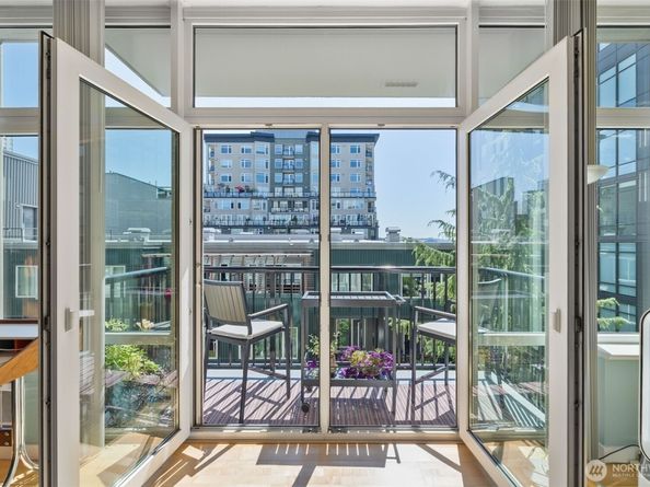 2717 Western Avenue 6014, Seattle WA 98121