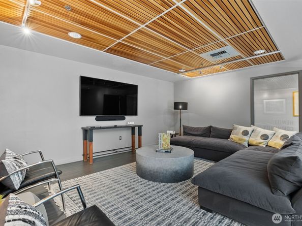 2717 Western Avenue 6014, Seattle WA 98121
