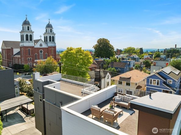 1704 E Marion Street, Seattle WA 98122