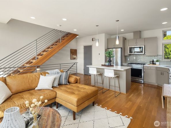 1704 E Marion Street, Seattle WA 98122